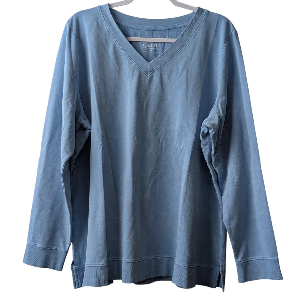 DENIM & CO WOMEN'S BLUE WASHED FRENCH TERRY LONG SLEEVE V-NECK PULLOVER SIZE XL - Picture 2 of 8